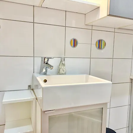 Stylish Near Airport *